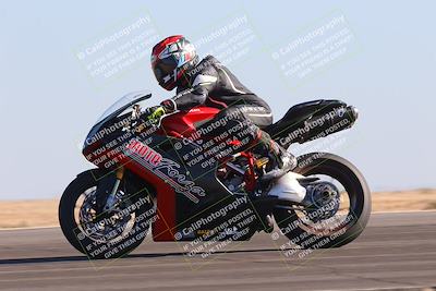 media/Nov-06-2023-Moto Forza (Mon) [[ce023d0744]]/2-Advanced Group/Session 4 (Turn 8 Inside)/